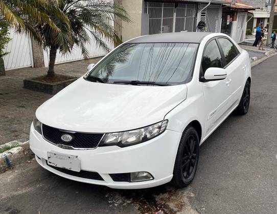 KIA CERATO 1.6 SX3 16V GASOLINA 4P MANUAL